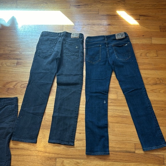 Volcom Kids Bottom Bundle - Picture 10 of 16